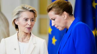 Die aktuelle Situation ist nach Ansicht von Dänemarks Ministerpräsidentin Mette Frederiksen die schwierigste und gefährlichste seit Ende des Zweiten Weltkriegs.