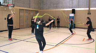 Bewegender Programmbeitrag: die Rope-Skipping-Gruppe der IGMH.
