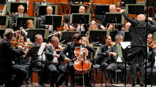 Mannheimer Rosengarten, Mozartsaal, 1. Akademiekonzert: Roberto Rizzi Brignoli eröffnet die Spielzeit.