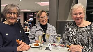 Heidi Biehl (81), Erika Flechsig (81) und Ingrid Beck (88) aus Mannheim.