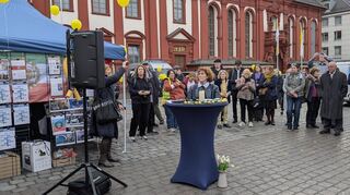 Am Dienstagabend versammelten sich rund 180 Menschen auf dem Mannheimer Marktplatz.
