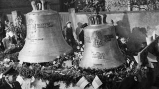 1948 zogen die neue Marienglocke (links) und die neue Martinusglocke (rechts) in die Kirche ein.