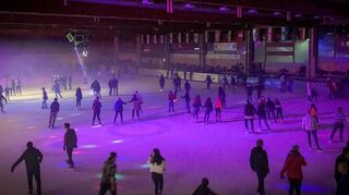 Die Eisdisco wird auch in dieser Saison wieder im Eissportzentrum Herzogenried angeboten.