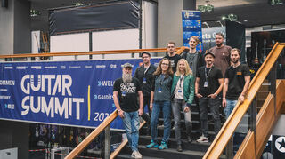Ein Teil des Teams hinter dem Guitar Summit um Florian Stolpe (2. von links).