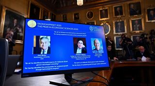 Verkündet werden die Wirtschaftsnobelpreisträger traditionell in der Königlich-Schwedischen Akademie der Wissenschaften.