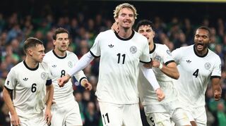 Mit der Schulter zu seinem ersten Länderspiel-Tor: Nick Woltemade.