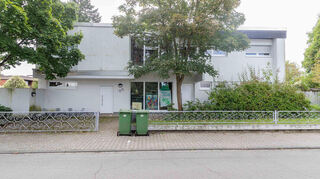 Der Kreis wird die sogenannte Villa in der Lampertheimer Saarstraße 48 abreißen, um Platz für die Baustelle des neuen Lessing-Gymnasiums zu haben.