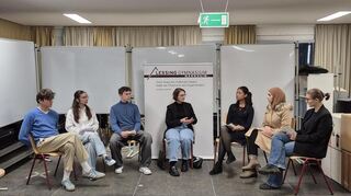Sandra Boser (Mitte) war zu Gast beim Lessing-Forum des Lessing-Gymnasiums.