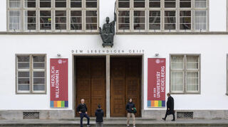 Die Heidelberger Universität – hier das Hörsaalgebäude am Uniplatz – vertieft die Kooperation mit Harvard.