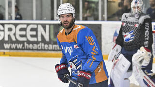 Zurück: Adler-Stürmer Luke Esposito bestritt am Mittwoch sein erstes volles Mannschaftstraining.