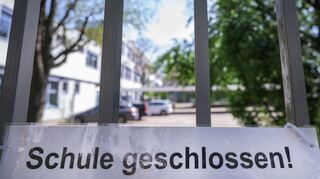 Im Frühjahr 2020 wurden erstmals Schulenschließungen zur Eindämmung der Corona-Pandemie angeordnet.