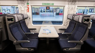 So sehen die Sitzplätze in der 2. Klasse des neuen ICE L der Deutschen Bahn aus.