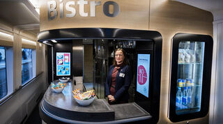 Das Bordbristro bei der Premiere des neuen ICE L der Deutschen Bahn am Berliner Ostbahnhof.