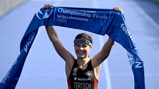 Erste deutsche Triathlon-Weltmeisterin über die olympische Distanz: Lisa Tertsch