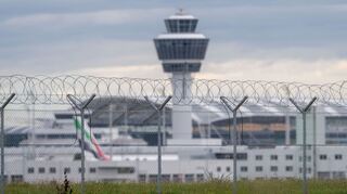 Der Flugverkehr wurde am Morgen wieder regulär aufgenommen. (Symbolbild)