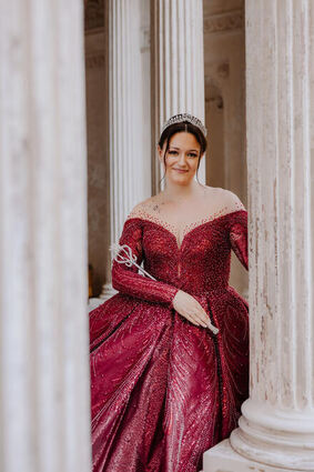 Das Geheimnis ist gelüftet: Valentina Shala wird die neue Viernheimer CdG- und Stadtprinzessin und regiert die Narren als „Valentina I. vom 111-jährigen Jubiläum“.