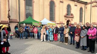 Zahlreiche Gäste begrüßten den zweiten Kerwetag auf dem Kirchhof in Mannheim-Seckenheim.