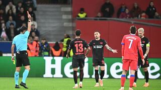 Kapitän Robert Andrich musste nach knapp einer halben Stunde mit Rot vom Platz.