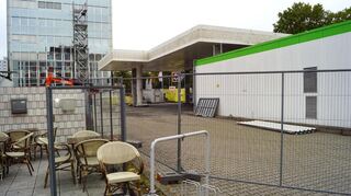 In der Nachbarschaft fragt man sich, wie es mit dem Tankstellengelände weitergeht.