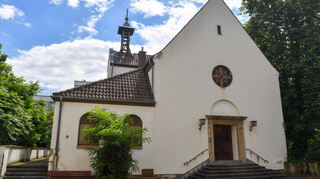Bisher hat sich kein Investor gefunden: der Thomaskirche Neuostheim droht der Abriss.