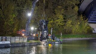Die Bergung war laut Feuerwehr kompliziert.
