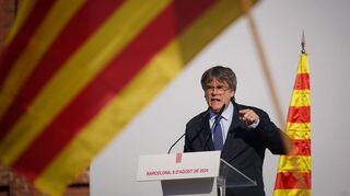 Puigdemont lebt seit Jahren im Exil - er könnte aber Spanien in eine Krise stürzen. (Archivbild)