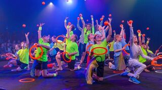 Jonglagen mit allerlei Wurfzeug werden in den neuen Novembershows zu sehen sein.