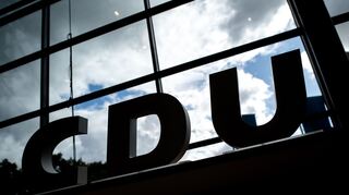 Die Initiative «Compass Mitte» verlangt mehr Augenmerk auf soziale und liberale Themen. (Illustration)