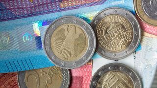 Das Bargeld soll nicht abgeschafft werden. (Symbolbild)