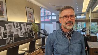 Will sich seine Unbeschwertheit nicht nehmen lassen: Thomas-Armin Mathes von TOM|CO Friseure in Q4.