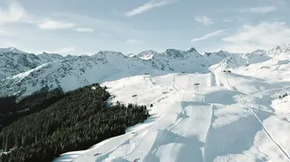 <p>Nicht nur anfängertauglich: Das Skigebiet hält auch Besonderheiten wie den Snowpark für alle Freerider bereit.<br></p>