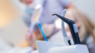 Ein Gutachten kann bei Schadenersatzforderungen helfen. (Symbolbild)