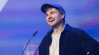 Phil Laude freut sich über den «Ehrenpreis» bei den  VideoDays Festival Awards.