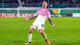 Die Freistöße von Alejandro Grimaldo sind gefürchtet.