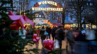 Die Stadt Worms verschärft die Sicherheitsmaßnahmen für den Weihnachtsmarkt.