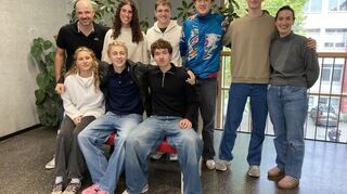 Zurück von einer spannenden Reise: Schülerinnen und Schüler des Bachgymnasiums.