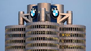 BMW zeigt sich in der aktuellen Krise der deutschen Autoindustrie bisher robuster als die Konkurrenz. (Archivbild)