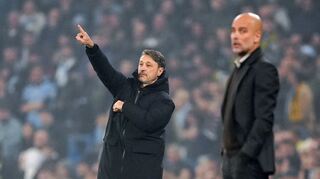 Niko Kovac (l) weiß, woran er mit seinem Team noch arbeiten muss.