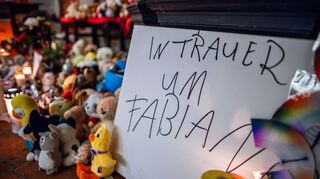 Nach dem gewaltsamen Tod des achtjährigen Fabian aus Güstrow wurde eine Tatverdächtige in Haft genommen. (Symbolbild)