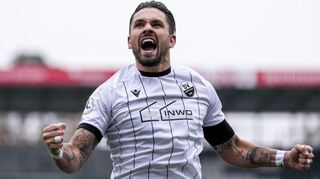 Torschütze Pascal Testroet jubelt über das Tor zum 1:0 beim Spiel SV Sandhausen gegen SGV Freiberg.