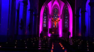 Die Kirche St. Bartholomäus zeigte sich in einem ganz besonderen Licht.