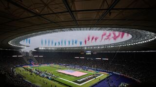 Ausverkauftes Stadion: Rund 72.000 Fans waren dabei.