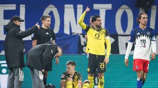 Die Verletzung von Schlotterbeck (sitzend) kann ein Problem für Nagelsmann werden.