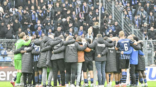 Einen Siegjubel wie nach dem Spiel gegen den TSV 1860 München könnte das SVW-Team mal wieder gebrauchen.