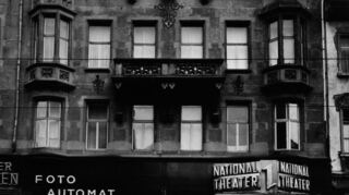 Die Schauburg, das ehemalige Kino in K 1, ist nach dem Zweiten Weltkrieg ab 11. November 1945 für elf Jahre Heimat des Nationaltheaters. Heute sind hier Büros des Sozialdezernats.