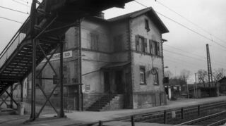 Es war einmal: Der Bahnhof Friedrichsfeld-Süd vor mehr als 60 Jahren.