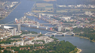 Die Konrad-Adenauer-Brücke und die Kurt-Schumacher-Brücke zwischen Mannheim und Ludwigshafen werden zu Großbaustellen.