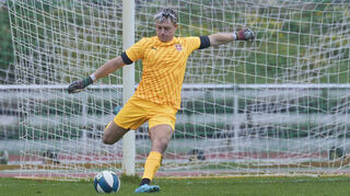 Srbijas Torwart Sven Sulzbacher musste in bisher 16 Spielen erst neun Gegentreffer hinnehmen.