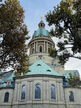 In der Mannheimer Christuskirche geht es am Buß- und Bettag um innere und äußere Aufbrüche.