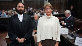 Christina Block mit ihrem Verteidiger Ingo Bott